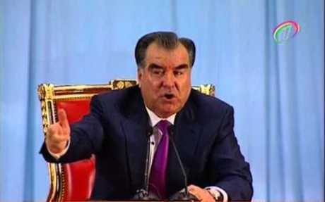 В ТАДЖИКИСТАНЕ НАЧАЛСЯ «37-Й ГОД»
Ситуация в республике, как оценивают российские и западные аналитики, критическая. А оказываемое на ПИВТ давление, не только не способствует стабильности, но, наоборот, ведет к росту радикальных идей в Таджикистане