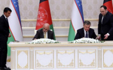 УЗБЕКИСТАН СТАНОВИТСЯ КЛЮЧЕВЫМ ИГРОКОМ В НОВОЙ РАССТАНОВКЕ СИЛ В РЕГИОНЕ Переговоры между узбекским президентом и его афганским коллегой проходили в резиденции Куксарой.